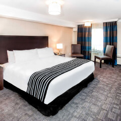 Sandman Hotel Oakville in Oakville, Canada from 176$, photos, reviews - zenhotels.com guestroom