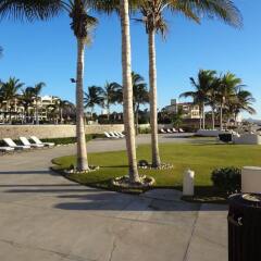 Отель Cabo Marina Beach Condos Bed And Breakfast - Adult Only пляж