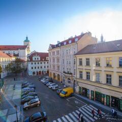 Отель Myo Hotel Mysterius Чехия, Прага - отзывы, цены и фото номеров - забронировать отель Myo Hotel Mysterius онлайн парковка