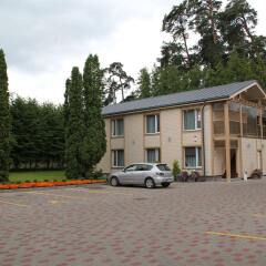 Dzintars Hotel Юрмала парковка
