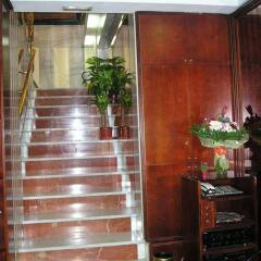 Отель Hostal Nevot с домашними животными
