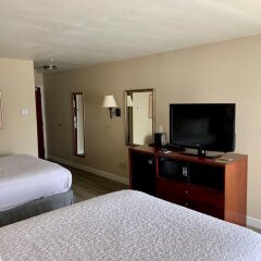 Отель Country Inn & Suites by Radisson, Midway, FL удобства в номере