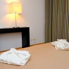 Отель Oceano Atlantico Apartamentos Turisticos сейф в номере