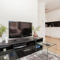Апартаменты Modern 2 Bedroom Apartment On The Doorstep Of Queens Park комната для гостей фото 4