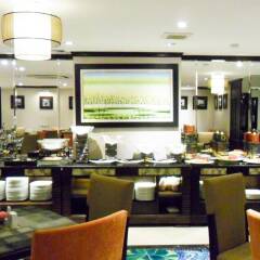 Golden Lotus Luxury Hotel питание