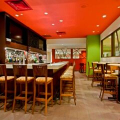 Отель Crowne Plaza Toronto Airport Канада, Торонто - отзывы, цены и фото номеров - забронировать отель Crowne Plaza Toronto Airport онлайн гостиничный бар