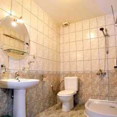 Отель Cascade Болгария, Плевен - отзывы, цены и фото номеров - забронировать отель Cascade онлайн ванная