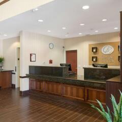 Отель Comfort Suites Plainview интерьер отеля