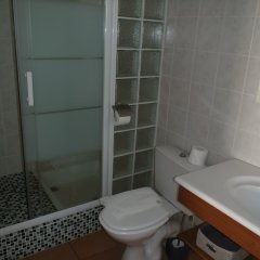 Appart'Hotel Marina in Saint-Paul, France from 108$, photos, reviews - zenhotels.com bathroom