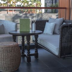 Отель Indigo Bali Seminyak Beach, an IHG Hotel - CHSE Certified Индонезия, Бали - отзывы, цены и фото номеров - забронировать отель Indigo Bali Seminyak Beach, an IHG Hotel - CHSE Certified онлайн балкон
