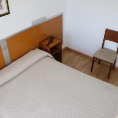 Отель Hostal Liste Station удобства в номере