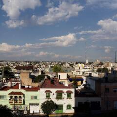 Отель Departamento Céntrico Guadalajara Мексика, Гвадалахара - отзывы, цены и фото номеров - забронировать отель Departamento Céntrico Guadalajara онлайн городской автобус