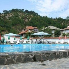 Edi Hotel Ардино бассейн