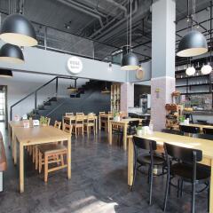Отель D Varee Xpress Makkasan гостиничный бар