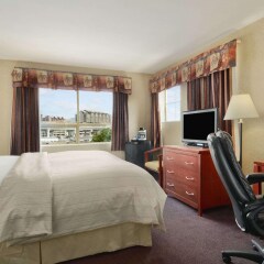 Отель Days Inn Vancouver Airport Канада, Ричмонд - отзывы, цены и фото номеров - забронировать отель Days Inn Vancouver Airport онлайн удобства в номере фото 2