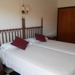 Отель Hostal Cas Bombu комната для гостей
