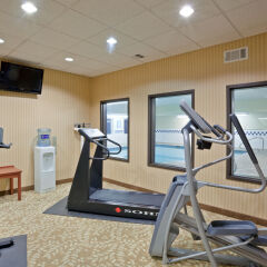 Отель Holiday Inn Express & Suites Ashland фитнесс-зал фото 2