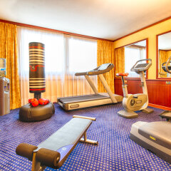Leonardo Hotel Milan City Center фитнесс-зал