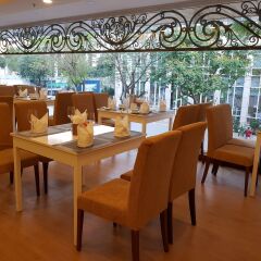 Huong Sen Annex Hotel питание
