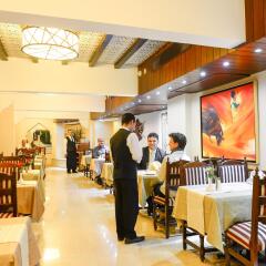 Отель Golden Tulip Flamenco питание