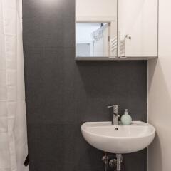 Отель Nieuwezijds Apartments Нидерланды, Амстердам - отзывы, цены и фото номеров - забронировать отель Nieuwezijds Apartments онлайн ванная фото 2