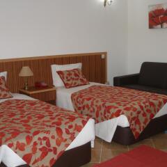 Hotel Louro комната для гостей