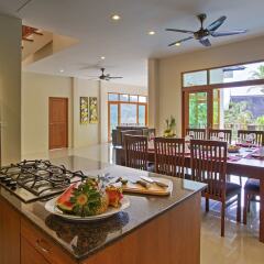 Отель Patong Hill Estate 8 в номере