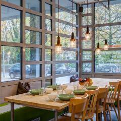 Meininger Hotel Hamburg City Center Гамбург питание