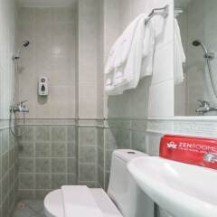 Отель ZEN Rooms 1515 ванная