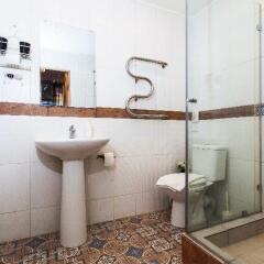 Апартаменты Italian Rooms and Apartments Pio on Mokhovaya 39 ванная