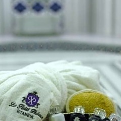 Le Petit Palace Hotel в номере