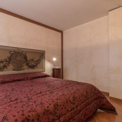 Отель La Fenice Theatre Exclusive Flat Италия, Венеция - отзывы, цены и фото номеров - забронировать отель La Fenice Theatre Exclusive Flat онлайн комната для гостей