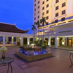 Sheraton Hanoi Hotel Ханой фото 2