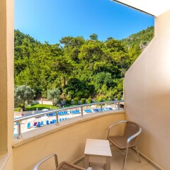 Отель Julian Forest Suites- All Inclusive балкон