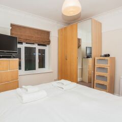 Отель Spacious 2 Bedroom Flat in North West London комната для гостей фото 2