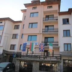 Отель Family Hotel Karov Болгария, Чепеларе - отзывы, цены и фото номеров - забронировать отель Family Hotel Karov онлайн вид на фасад