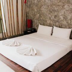 Отель The Album Loft at Phuket 3* Номер Делюкс с разными типами кроватей фото 2