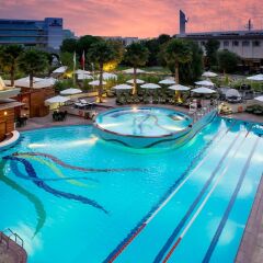Jumeirah Creekside Hotel бассейн
