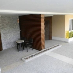 Отель The Bliss South Beach Patong парковка