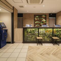 Super Hotel Yokohama Kannai банкомат