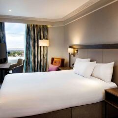 Отель Hilton Edinburgh Carlton комната для гостей фото 11