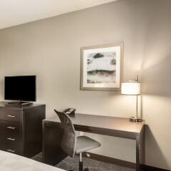 Holiday Inn Hotel & Suites Silicon Valley - Milpitas удобства в номере фото 2