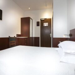 Odéon Hotel сейф в номере