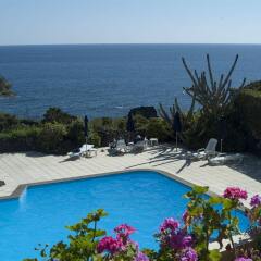 Отель Caloura Hotel Resort Португалия, Агуа-де-Пау - 3 отзыва об отеле, цены и фото номеров - забронировать отель Caloura Hotel Resort онлайн бассейн