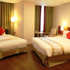 Отель Ramada Hotels & Suites Seoul Namdaemun Южная Корея, Сеул - 1 отзыв об отеле, цены и фото номеров - забронировать отель Ramada Hotels & Suites Seoul Namdaemun онлайн комната для гостей фото 4