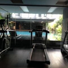 Отель Sumalee @ Siamese Gioia Condo Sukhumvit 31 Бангкок фитнесс-зал