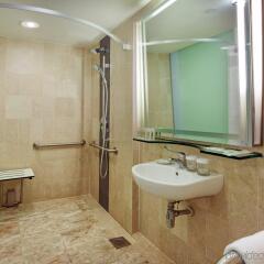 Отель Holiday Inn Singapore Orchard City Centre ванная фото 2