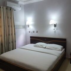 Отель Calabar Grand Hotel Нигерия, Калабар - отзывы, цены и фото номеров - забронировать отель Calabar Grand Hotel онлайн комната для гостей фото 2