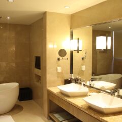 Courtyard By Marriott Kunshan Hotel ванная