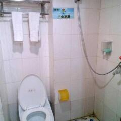 Отель Roma Sunshine Hotel Китай, Пекин - отзывы, цены и фото номеров - забронировать отель Roma Sunshine Hotel онлайн ванная